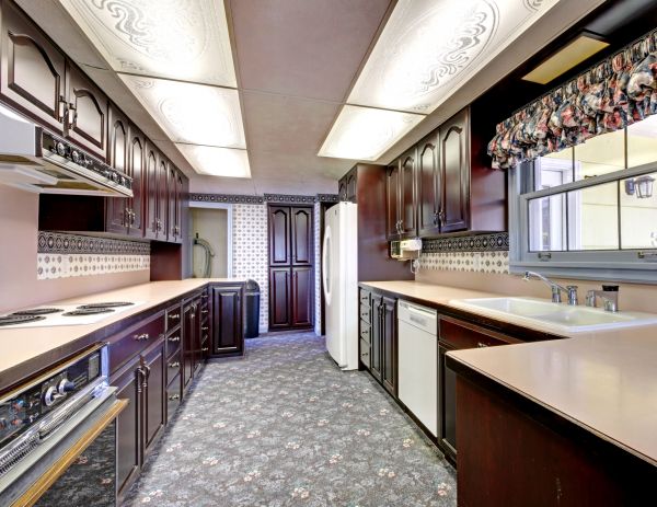 Kitchen Carpet Installation in Palm Beach Gardens